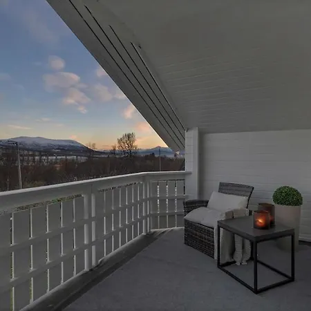 With Sea Views,veranda, And Free Parking Apartment
