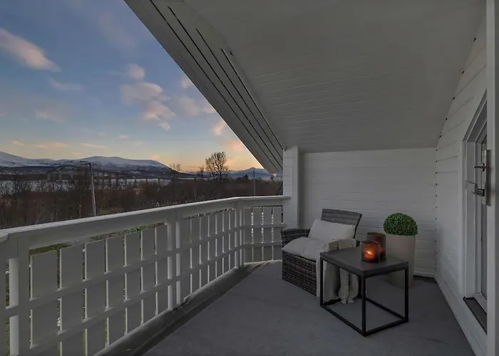 With Sea Views,veranda, And Free Parking Apartment