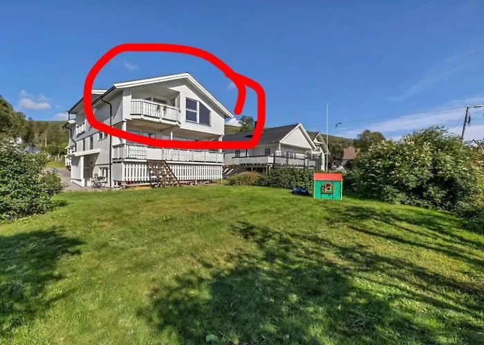With Sea Views,veranda, And Free Parking Tromso
